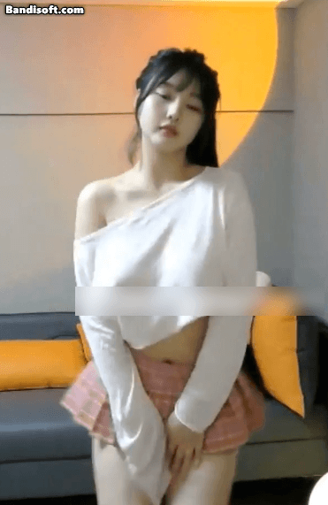 68ed4954453c5ac0566e43e7c49c4eeb_1758708751_956.gif